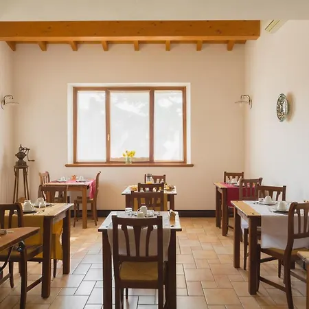 Le Vigne Di Adamo * فولتا مانتوفانا